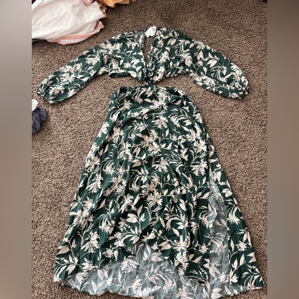 NWT Abercrombie & Fitch Floral Dress